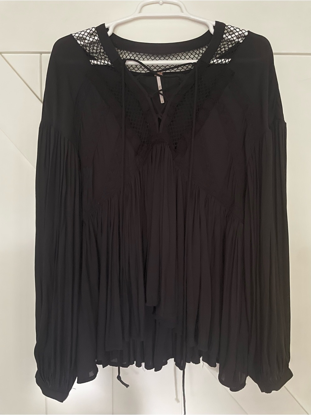 Women’s Free People Boho Lace-Accent Long Sleeve Top
